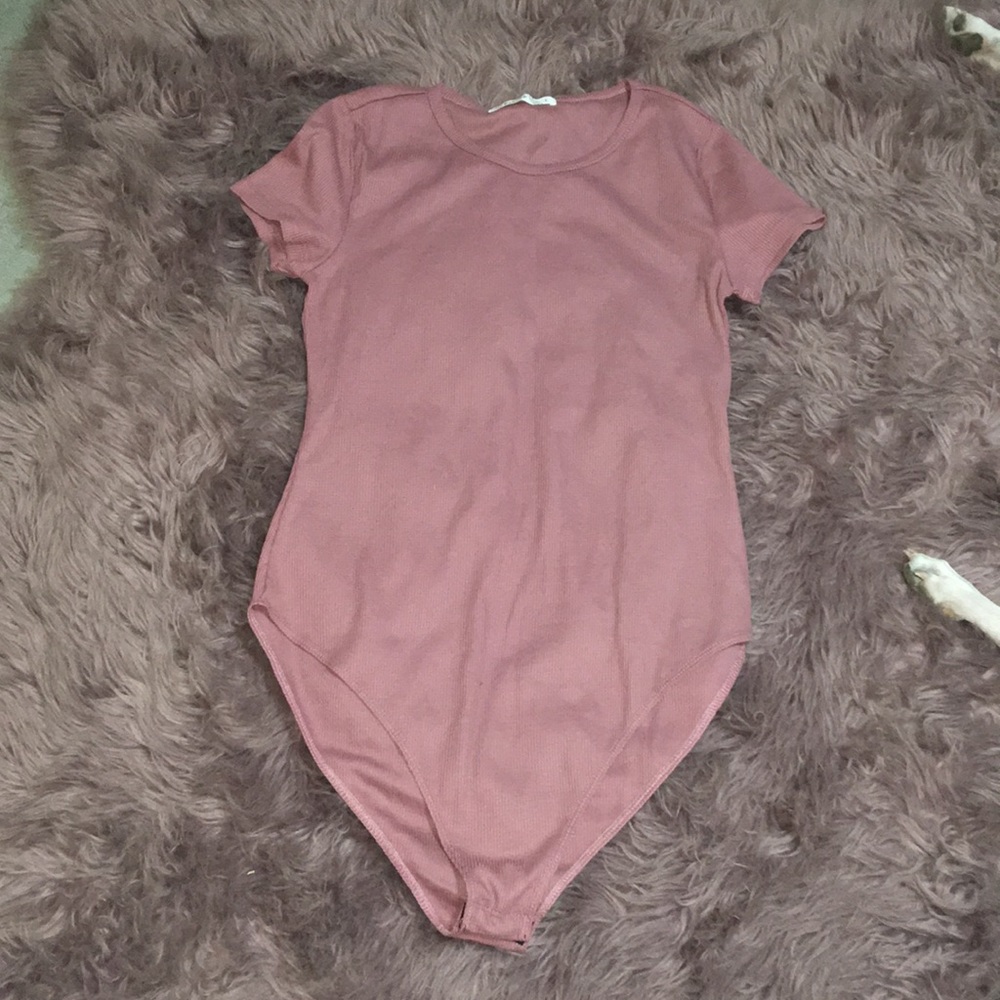 Short sleeved bodysuit